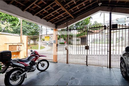 Casa à venda com 330m², 5 quartos e 4 vagasGaragem