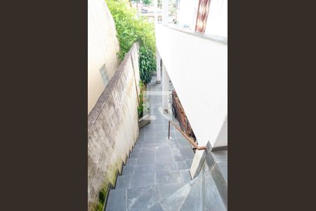 Casa à venda com 330m², 5 quartos e 4 vagasCorredor