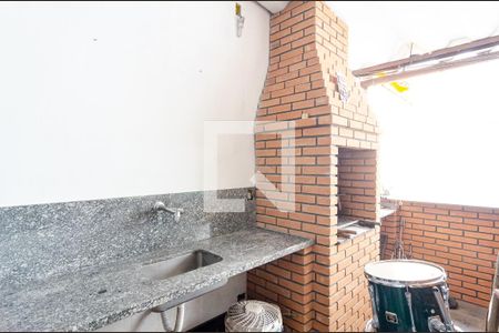 Casa à venda com 330m², 5 quartos e 4 vagasChurrasqueira