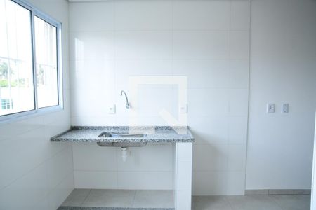 Apartamento para alugar com 65m², 2 quartos e sem vagaCozinha e Área de Serviço