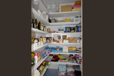 Apartamento à venda com 350m², 3 quartos e 4 vagasDespensa