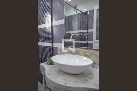 Apartamento à venda com 350m², 3 quartos e 4 vagasBanheiro da Suíte 1