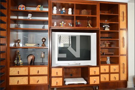 Apartamento à venda com 350m², 3 quartos e 4 vagasSala de TV