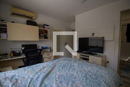 Casa à venda com 370m², 5 quartos e 3 vagas Casa à venda com 370m², 5 quartos e 3 vagasSuíte 1