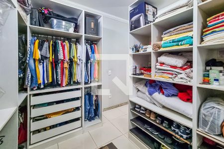 Casa à venda com 526m², 3 quartos e 6 vagasCloset