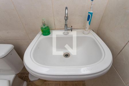 Casa à venda com 350m², 4 quartos e 4 vagasBanheiro da suíte 2