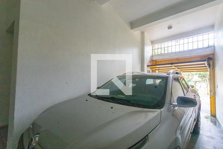 Casa à venda com 350m², 4 quartos e 4 vagasGaragem 