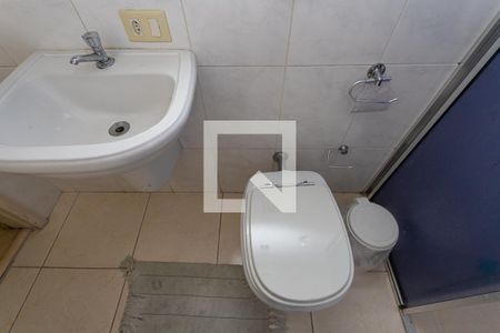 Casa à venda com 350m², 4 quartos e 4 vagasBanheiro da suíte 1