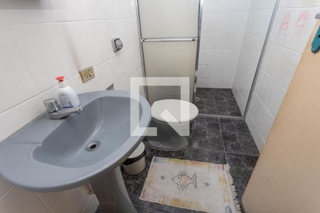 Casa à venda com 350m², 4 quartos e 4 vagasBanheiro social 2 