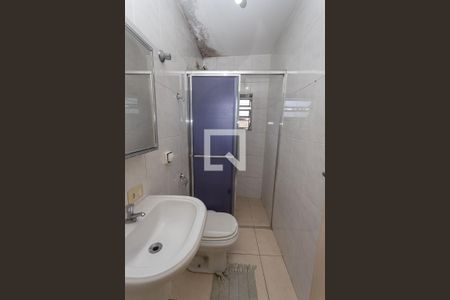 Casa à venda com 350m², 4 quartos e 4 vagasBanheiro da suíte 1