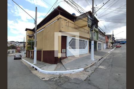 Casa à venda com 500m², 4 quartos e 3 vagas Casa à venda com 500m², 4 quartos e 3 vagasFachada