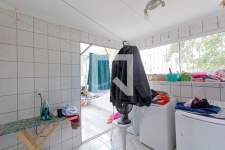 Casa à venda com 500m², 4 quartos e 3 vagas Casa à venda com 500m², 4 quartos e 3 vagasÁrea de Serviço