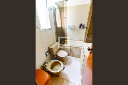 Apartamento à venda com 124m², 3 quartos e 2 vagasBanheiro da Suíte