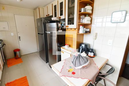 Apartamento à venda com 124m², 3 quartos e 2 vagasCozinha - Armários