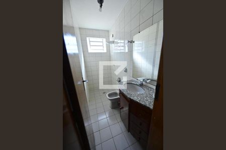 Banheiro  de casa para alugar com 4 quartos, 200m² em Setor Goiânia 2, Goiânia