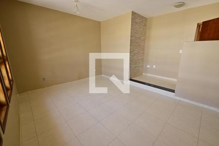 Sala  de casa para alugar com 4 quartos, 200m² em Setor Goiânia 2, Goiânia
