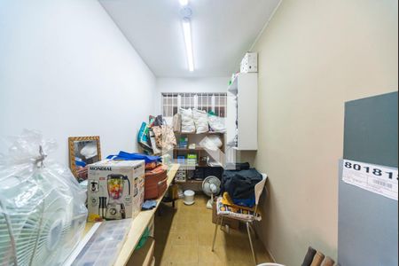 Casa à venda com 296m², 3 quartos e 6 vagas Casa à venda com 296m², 3 quartos e 6 vagasQuarto da Garagem