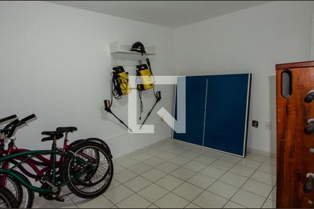 Casa de condomínio à venda com 257m², 5 quartos e 3 vagas Casa de condomínio à venda com 257m², 5 quartos e 3 vagasQuarto de serviço