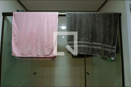 Casa de condomínio à venda com 257m², 5 quartos e 3 vagas Casa de condomínio à venda com 257m², 5 quartos e 3 vagasBanheiro da Suíte 2