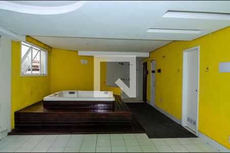 Casa de condomínio à venda com 257m², 5 quartos e 3 vagas Casa de condomínio à venda com 257m², 5 quartos e 3 vagasÁrea comum - Spa