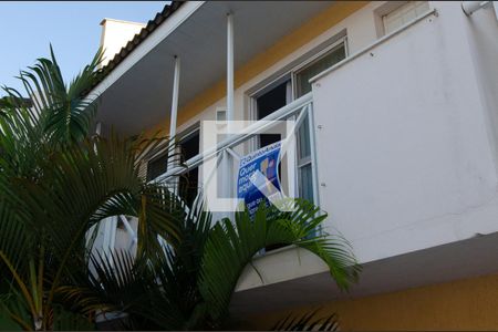 Casa de condomínio à venda com 257m², 5 quartos e 3 vagas Casa de condomínio à venda com 257m², 5 quartos e 3 vagasDetalhe