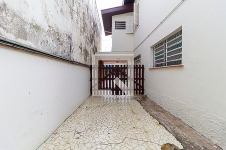 Casa para alugar com 150m², 3 quartos e 4 vagas Casa para alugar com 150m², 3 quartos e 4 vagasQuintal