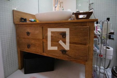 Apartamento à venda com 97m², 3 quartos e 1 vaga Apartamento à venda com 97m², 3 quartos e 1 vagaBanheiro