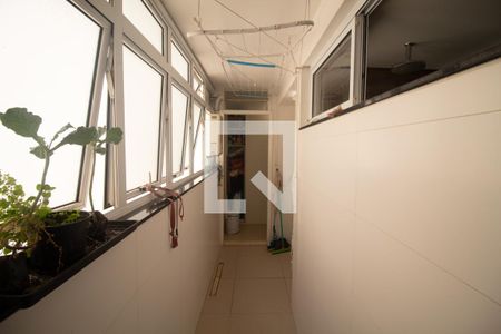 Apartamento à venda com 97m², 3 quartos e 1 vaga Apartamento à venda com 97m², 3 quartos e 1 vagaÁrea de Serviço