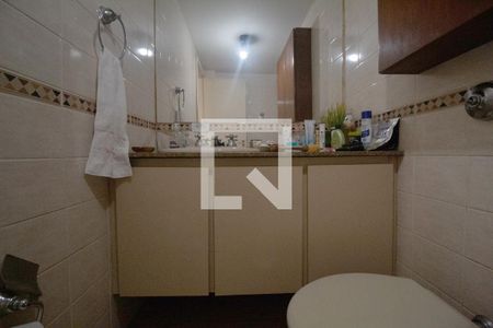 Apartamento à venda com 105m², 3 quartos e 1 vaga Apartamento à venda com 105m², 3 quartos e 1 vagaBanheiro