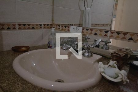 Apartamento à venda com 105m², 3 quartos e 1 vaga Apartamento à venda com 105m², 3 quartos e 1 vagaBanheiro