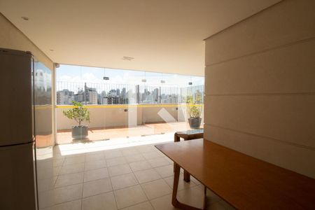 Apartamento à venda com 105m², 3 quartos e 1 vaga Apartamento à venda com 105m², 3 quartos e 1 vagaÁrea comum - Salão de festas