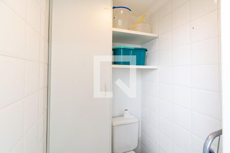 Apartamento à venda com 76m², 2 quartos e 1 vagaBanheiro de Serviço