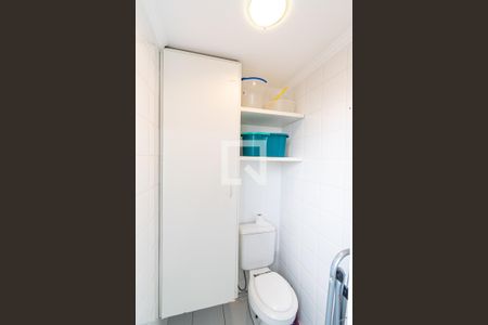 Apartamento à venda com 76m², 2 quartos e 1 vagaBanheiro de Serviço