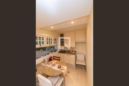 Casa de condomínio à venda com 202m², 3 quartos e 3 vagasCozinha