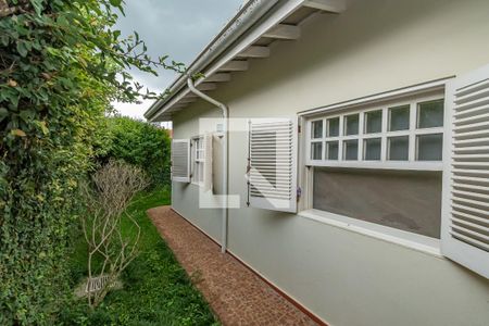 Casa de condomínio à venda com 202m², 3 quartos e 3 vagasQuintal