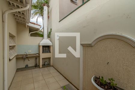 Casa de condomínio à venda com 202m², 3 quartos e 3 vagasChurrasqueira