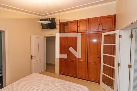 Casa de condomínio à venda com 202m², 3 quartos e 3 vagasSuite