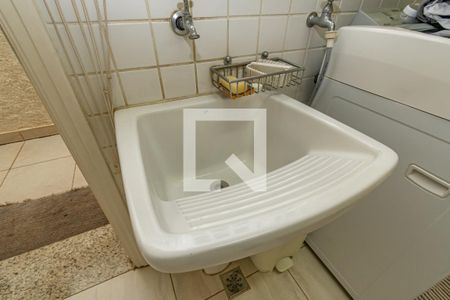 Casa de condomínio à venda com 202m², 3 quartos e 3 vagasDetalhe Área de Serviço