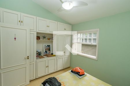 Casa de condomínio à venda com 202m², 3 quartos e 3 vagasQuarto 1