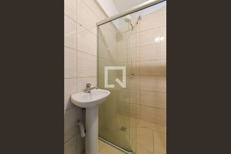 Banheiro de kitnet/studio para alugar com 1 quarto, 33m² em Bela Vista, São Paulo