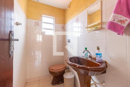 Casa à venda com 150m², 3 quartos e 5 vagasBanheiro de serviço