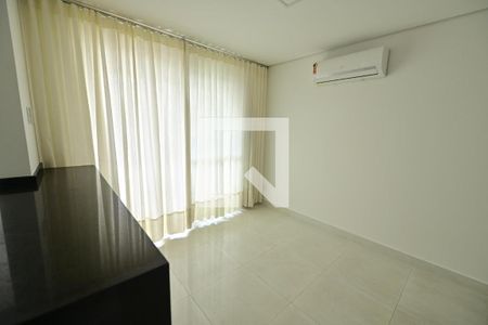 Sala
 de apartamento para alugar com 1 quarto, 51m² em Setor Marista, Goiânia