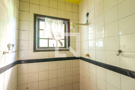 Casa para alugar com 70m², 2 quartos e 1 vagaDetalhe do Banheiro da Suíte