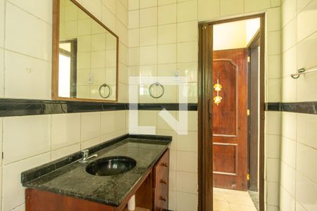 Casa para alugar com 70m², 2 quartos e 1 vagaDetalhe do Banheiro da Suíte