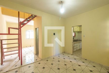 Casa para alugar com 70m², 2 quartos e 1 vagaCopa