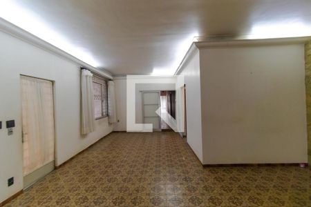 Salas de casa à venda com 5 quartos, 241m² em Vila Lemos, Campinas