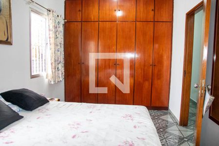 Casa à venda com 349m², 5 quartos e 2 vagasQuarto 2