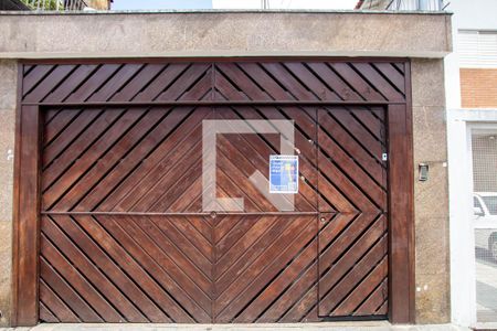 Casa à venda com 349m², 5 quartos e 2 vagasFachada