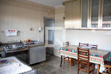Casa à venda com 349m², 5 quartos e 2 vagas Cozinha 1