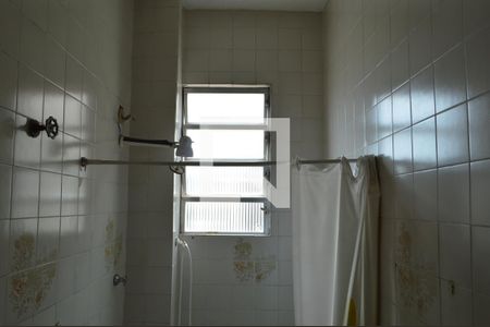 Banheiro de apartamento à venda com 1 quarto, 53m² em Taquara, Rio de Janeiro